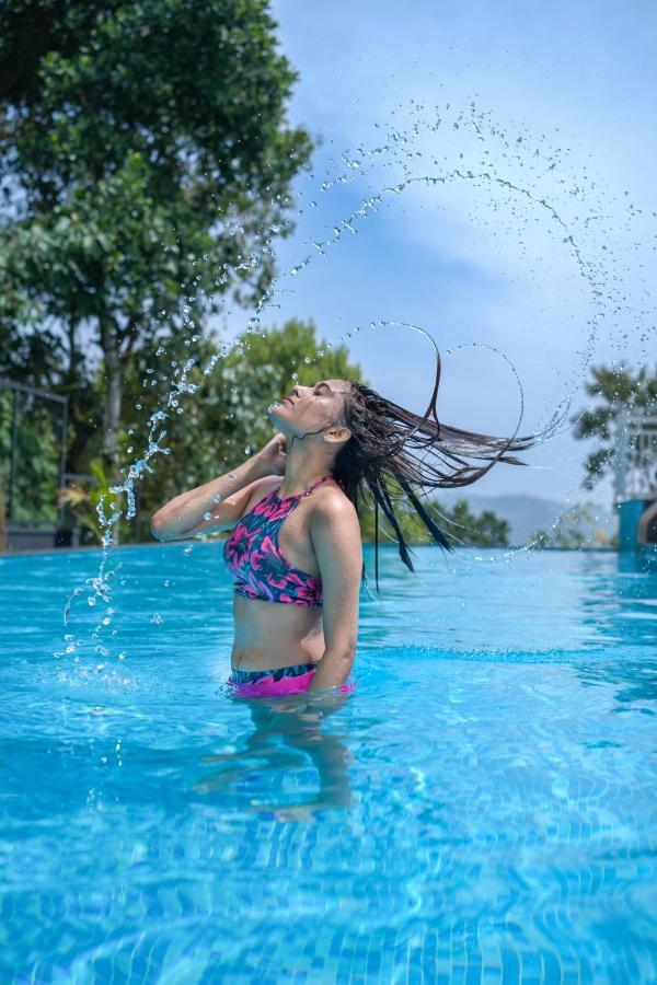 Sprise Munnar Resort And Spa エクステリア 写真